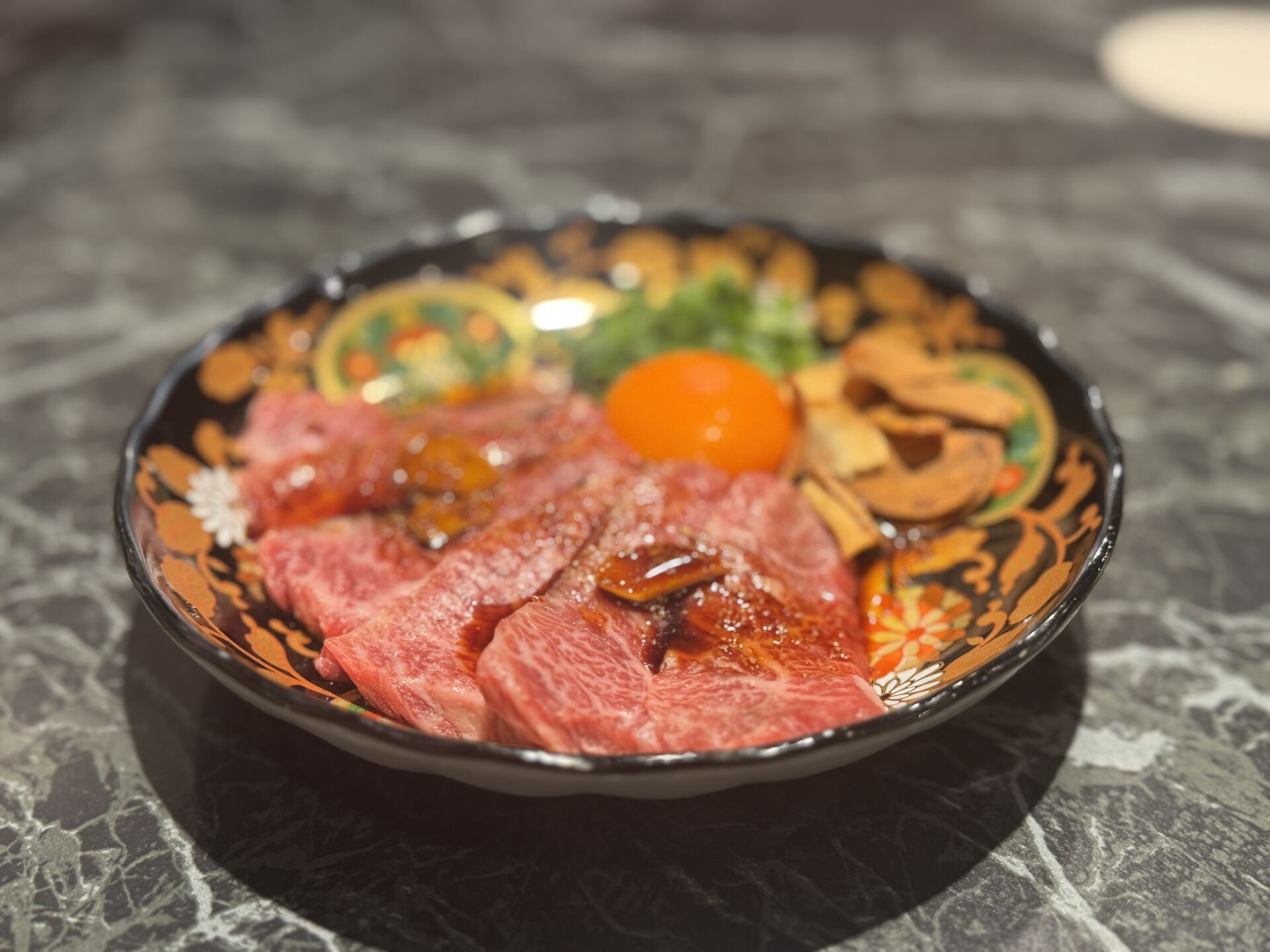 絶品ハラミ刺しはいかがですか？